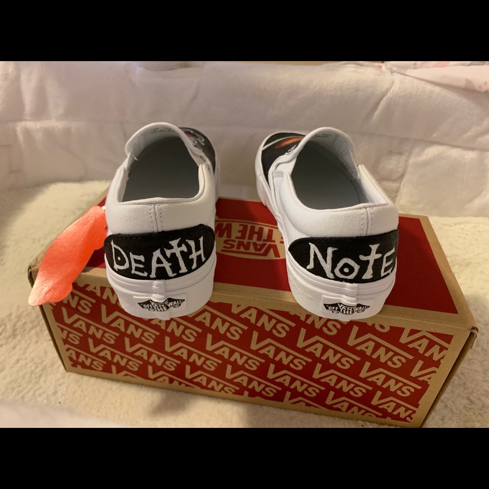 Custom shoes - Picture 2 of 6